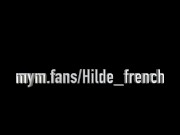 HILDE_FRENCH - UNE JEUNE FEMME SEXY DANS L'AVION