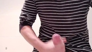 Hairy Masculine Guy Has Crazy Orgasm