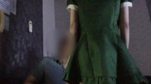 カラオケより、コスプレした教え子のメイド姿に我慢できずに挿入！ 〜最初は恥ずかしがっていた教え子も自らフェラをしてきて我慢できず射精〜