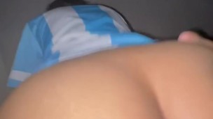 Me monto a cabalgar la verga de mi novio y le bb pido que por favor me de toda su leche caliente