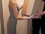 Расплатилась с курьером за доставку товара сексом - Lesbian_illusion - Screenshot 2 of 16 - Dirty Talk