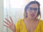 LOIRA YOUTUBER LIMPANDO DO JEITO GOSTOSO 2/16