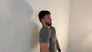 Giant growth - gym buddy grows while you shrink