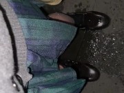 外でおもらしする 12/16