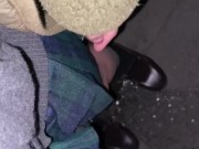 外でおもらしする 8/16