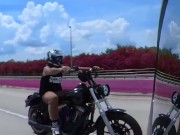 Riding to a shoot she's got her in 9/16