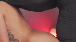 chica de tinder resulta ser una puta y me da el culo en la primera cita