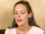 Ersties - Josi aus Düsseldorf masturbiert mit Toys 11/16