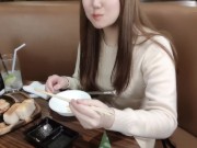 (ENG SUB)焼肉デートに行ってから満喫で声を抑えながらエッチして大興奮(日本人/Japanese/Amateur/個人撮影/야키니쿠 데이트 후 만화방에서 섹스를 하는 일본인 커플) 3/16