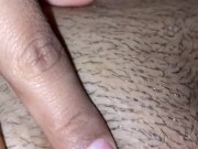 A mi vecina le encanta cuando le meto los dedos en el coño 3/16