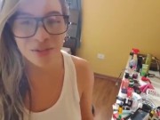 GOSTOSA LIMPANDO O QUARTO 4/16