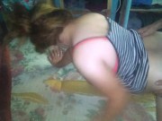 Le agarro las nalgas y me la cogi de perrito con su vestido a rallas 2/16