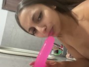 Hermosa mujer argentina tiene ganas de chupar una pija 9/16