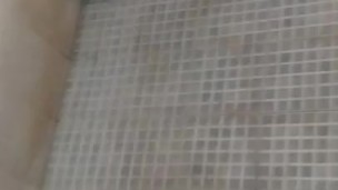 VERGA GRANDE LECHOSA DE HOMBRE JOVEN TIRA MUCHO SEMEN AL SUELO 💦🥵