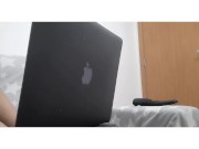 fica vendo filme porno da safadona da loira 8/16