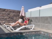 RAGAZZA RICCA E VOGLIOSA SEDUCE IL RAGAZZO DELLA PISCINA 1/16