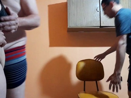 Trio casero con el cornudo de mi marido y mi mejor amigo