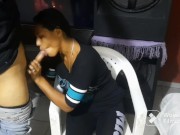 Jovencita putita barata pillada en la calle se deja culear por un celular 4/16