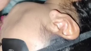 Me chupa bien rico la verga mi secretaria mientras la masturbo.