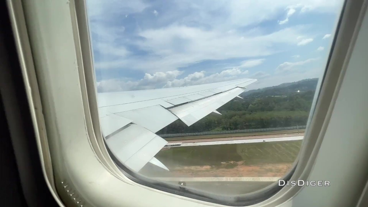 Risky public blowjob on a plane full of people - RedTube