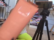 LOIRA GOSTOSA COM A BUCETA APERTADA NA CALÇA 6/16