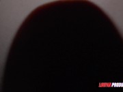 COLOCANDO A KYRA SEX PRA MAMAR NO CARRO. 3/16