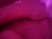 Esperando al amigo de mi esposo que venga a ducharse con Migo mientras mi esposo trabaja (hot wife) 13/16