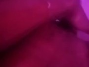 Esperando al amigo de mi esposo que venga a ducharse con Migo mientras mi esposo trabaja (hot wife) 14/16