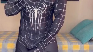 Amazing hero cum with no touch