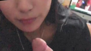 Mi esposa me cuenta como se la cogio su amigo mientras me la chupa (Chisme caliente)