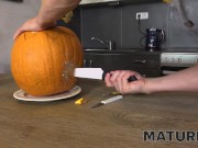 MATURE4K. Mature woman makes it with stepson on occasion of Halloween 4/16