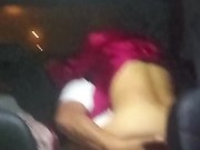 Follando con el amigo de mi esposo en el.auto muestras el conduce 16/16