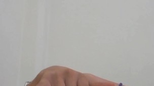 Me toco pensando en mi ex y me vengo 2 veces