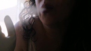 Fumando con mis guantes