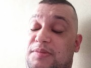 caut voluntari ca sa facem filme porno