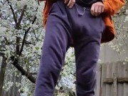 It smells nice of cherry blossoms 14/16