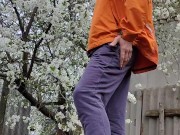 It smells nice of cherry blossoms