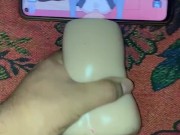 Me follo una vagina de silicona con un juego porno