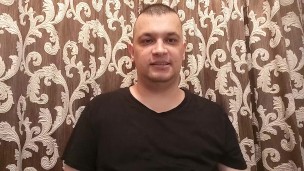 curva pe bani Romania cat costă virginitatea unei femei în Romania