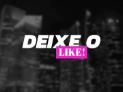 Fudendo a Bruna Marques bem gostoso com ela por cima... 2/16