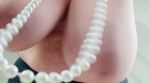 Shake those big tits