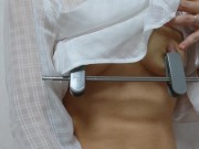 無修正 人妻 個人撮影 オナニー 乳首調教 バイブで声でちゃう  変態 一人SM - Screenshot 4 of 16 - Nipple Play