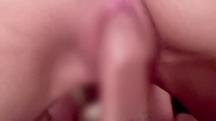 【素人ハメ撮り】⚠️エロすぎ注意⚠️素人大学生の丸見え映像 声が可愛すぎる♥️ /素人/日本人/生挿入/主観/ハメ撮り