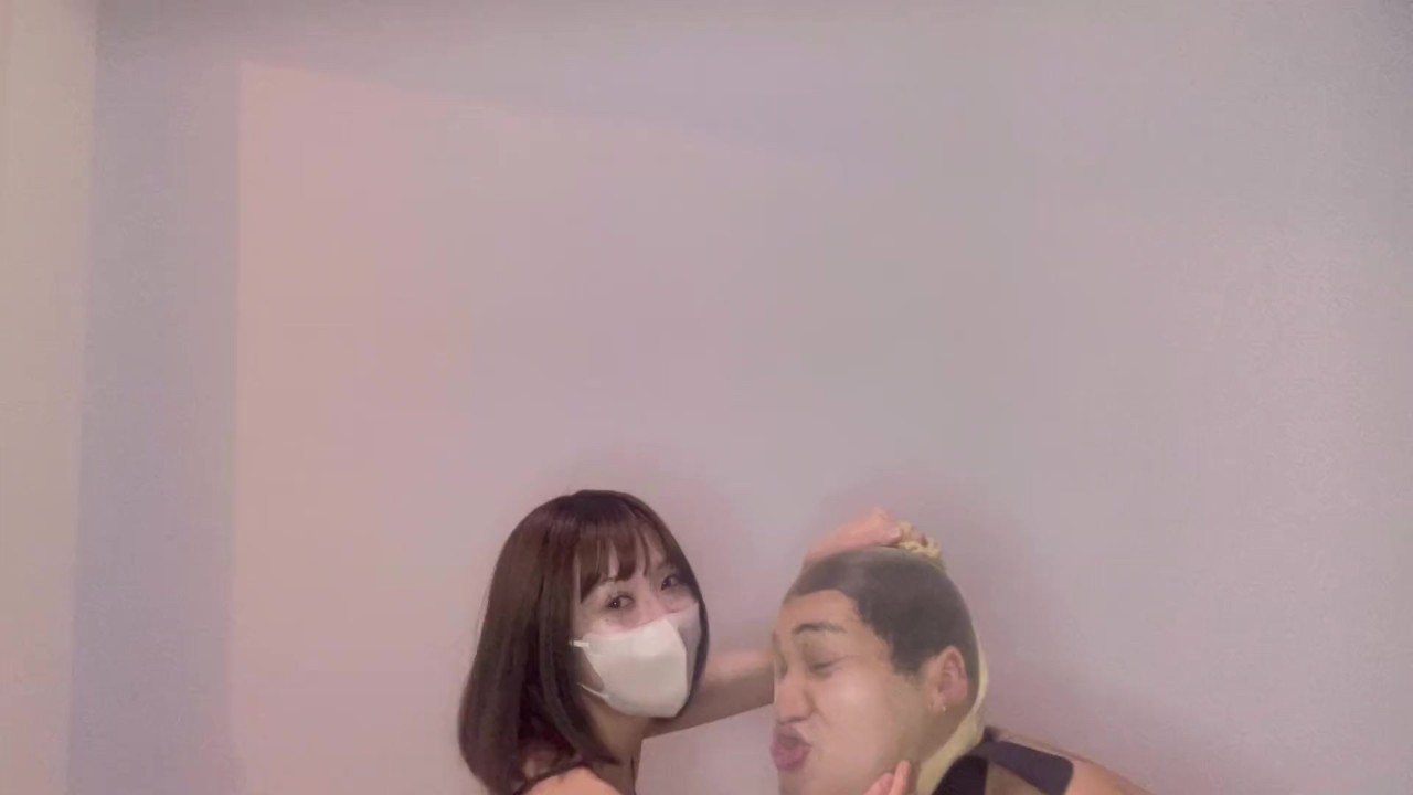 【SM】現役キャバ嬢女王様が奴隷にストッキングを被らせて靴を舐めさせる！最後は顔面騎乗と手コキでイく！日本人/かわいい - Бесплатное секс видео - RedTube