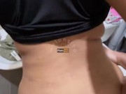 عاوزاه كلو فكسي يا شرموط ،اح حبيبي العرص فشخني فشخ جوا الحمام وجاب لبن💦🔥سخن على أيدي🥵🇪🇬 14/16