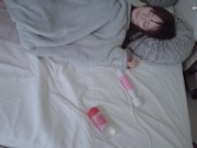 網タイツがたまらない…！パイパン色白メイドさんにガムテープ拘束クンニ♡おまんこ＆乳首拘束（日本人素人） 1/16