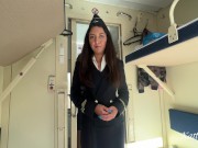 Позвал проводницу в поезде в своё купе и трахнул пока у нее был перерыв 1/16