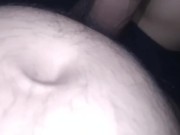 نظرة مقربة من اختراق عميق للكلب لفتاة عذراء تبلغ من العمر 18 عامًا😈💦🇾🇪🔥 12/16