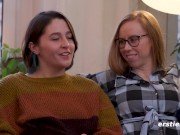 Ersties - Charlies erstes Mal lesbisch in einem heißen Vierer 11/16