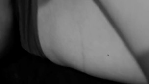 El pendejo de mi amigo me toca mientras duermo y me lo follo bien rico